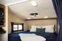 Cruise Canada Truck Camper - Bed