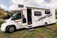 Apollo Euro Slider - Exterior