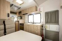Star RV Pandora - Interior Dining & Kitchen