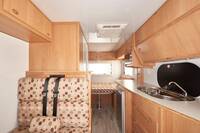 Maui M4Bi - Kitchen
