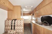 Maui M6B - Kitchen