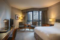 Metropolitan Hotel - Vancouver