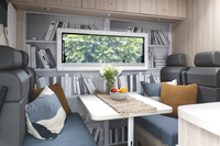 Star RV Polaris - Dining Area