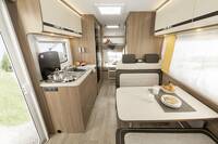 McRent Family Plus - Interior