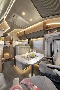 McRent Comfort Plus - Interior