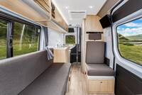 Pacific Horizon 2+1 - Interior View