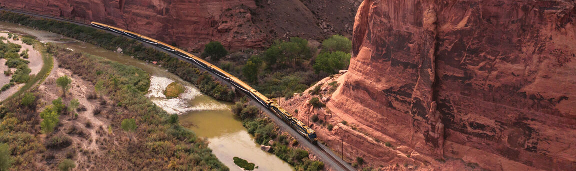 RM21 RTR Train Exterior Ruby Canyon Edit