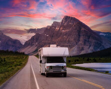 Exploring Canada's Rocky Mountains by Motorhome: 5 Unmissable Highlights
